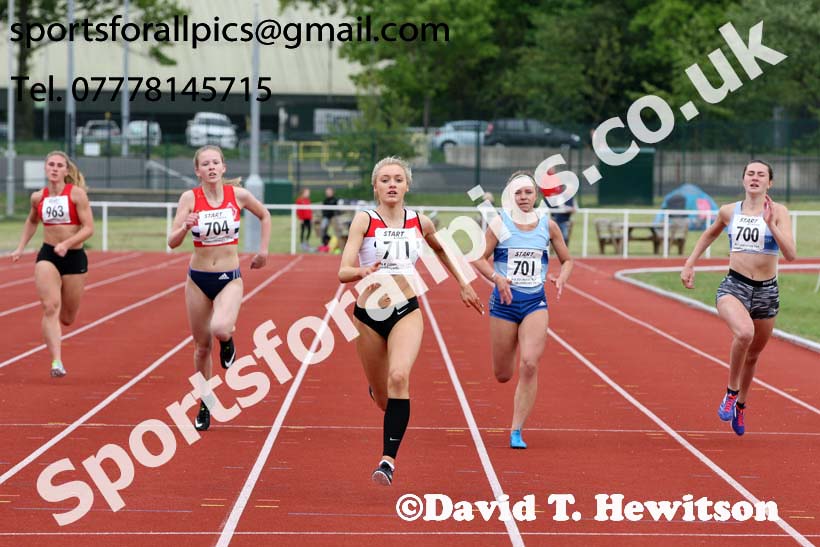 Womens under-20s 200 metres, North Eastern Track and Fields Champs., Middlesbrough. Photo: David T. Hewitson/Sports for All Pics